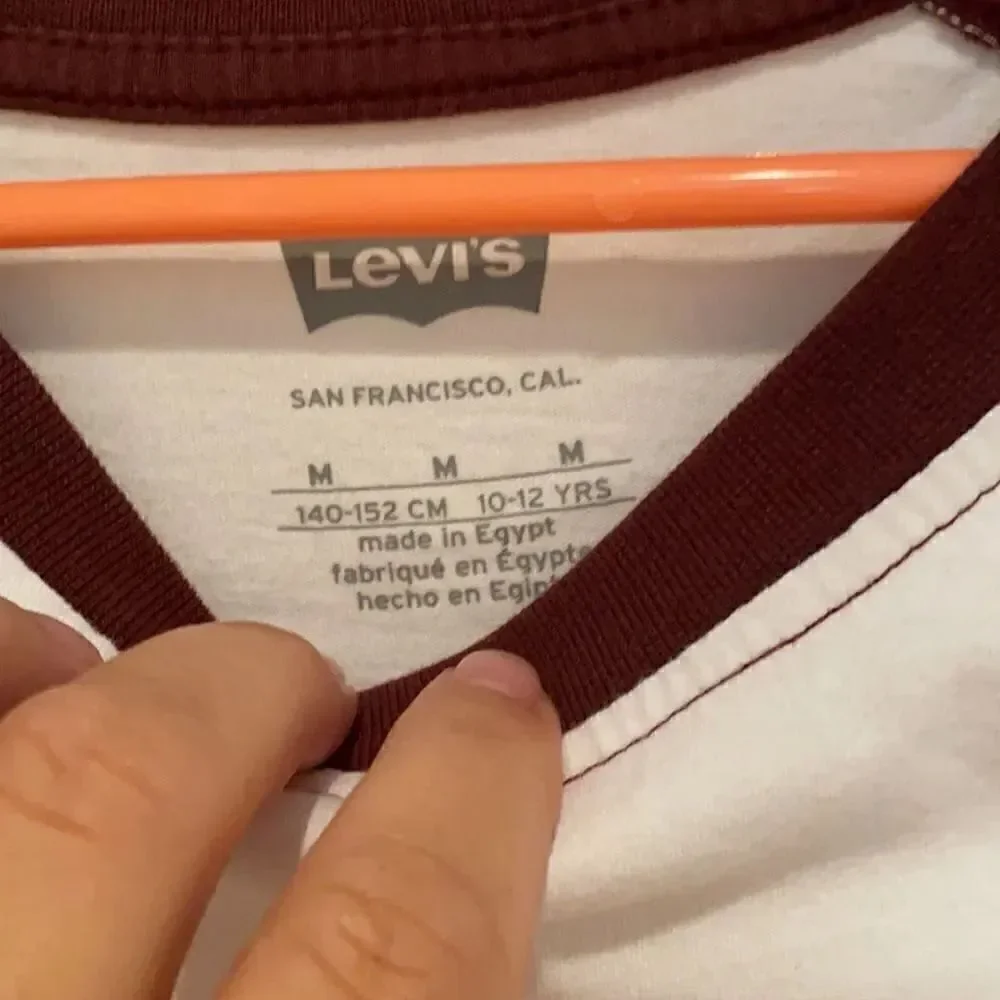 Levi’s boys shirt. M